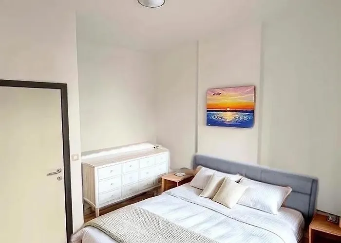 Jumet 242 C Bruxelles-charleroi-airport * Charleroi